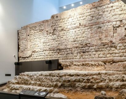 A historic part of the London City Wall has been unveiled for the first time (Image: Urbanest)